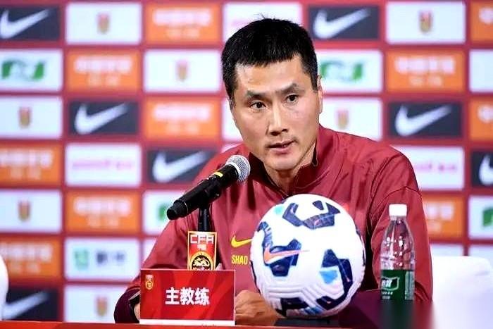 国足到底怎么才能重返世界杯？这几天一笔刚捋明白的门票账，让不少球迷的眉头直接拧成