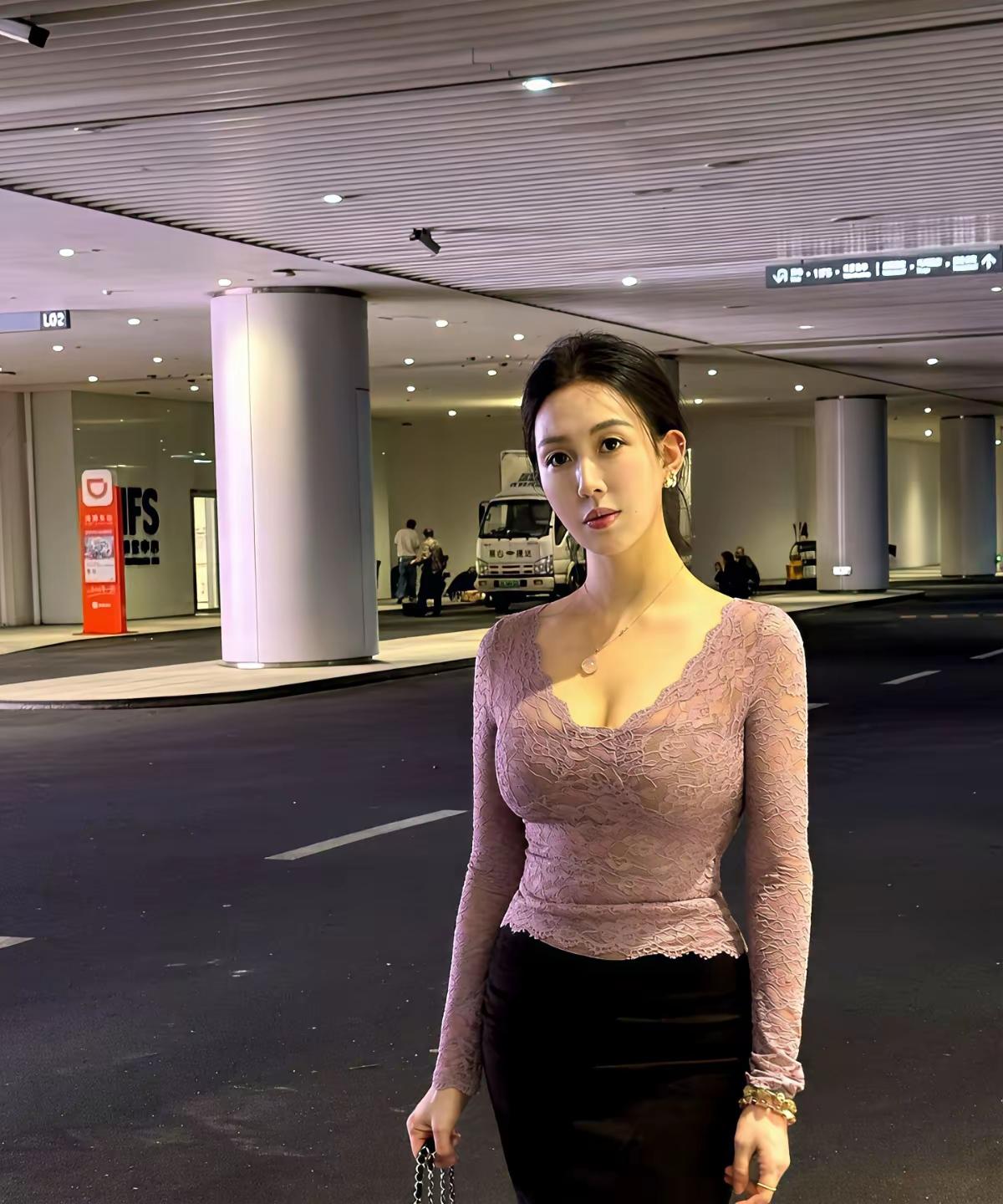 风雪依稀，秋白发尾