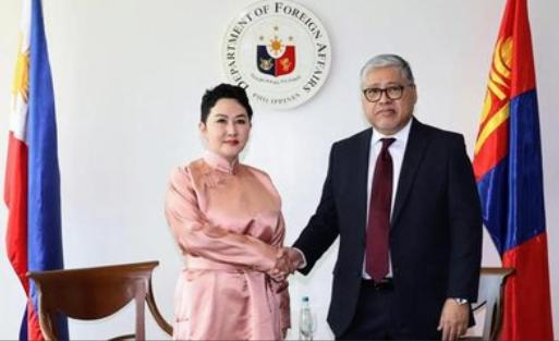 蒙古国外长刚在马尼拉高调支持南海“航行自由”，转身又到维也纳公然声援欧安组织，可