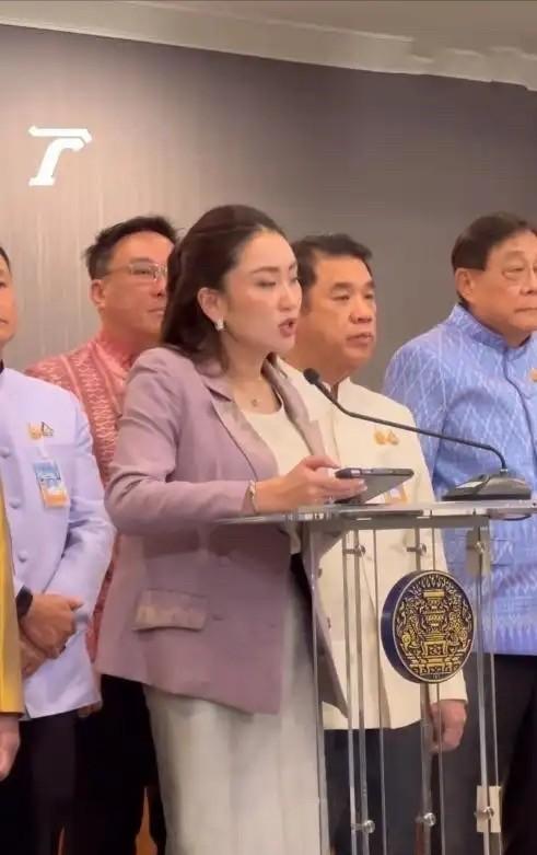 佩通坦果然变样了！担任文化部部长后，佩通坦首次会议一改以往对柬风格，态度强硬，