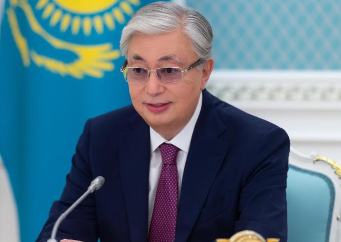 你见过一个政党成立不到三个月，就把议会145个席位吃下七成的吗？ 2026年