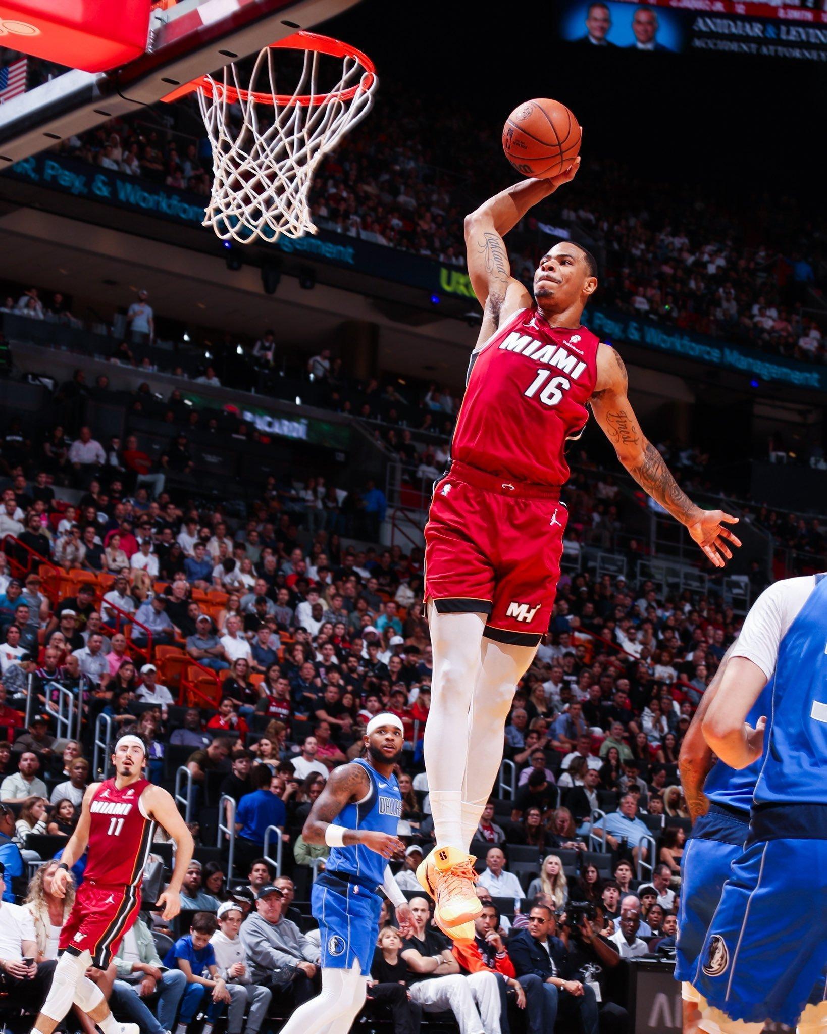 凯沙这肌肉真大