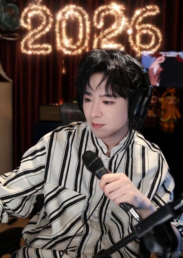 刘宇宁不去花少刘宇宁辟谣去花少刘宇宁直播回应了网传将去录制花少8，现在直接辟谣了