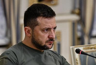 泽连斯基想得挺多的，他希望即使俄罗斯占领顿巴斯地区都不要紧，只要自己不承认顿巴斯