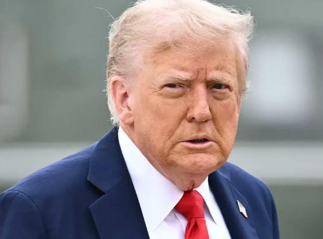 特朗普总算是干了件正事！ 12月13日，美国总统特朗普发文：“今天上午，我与