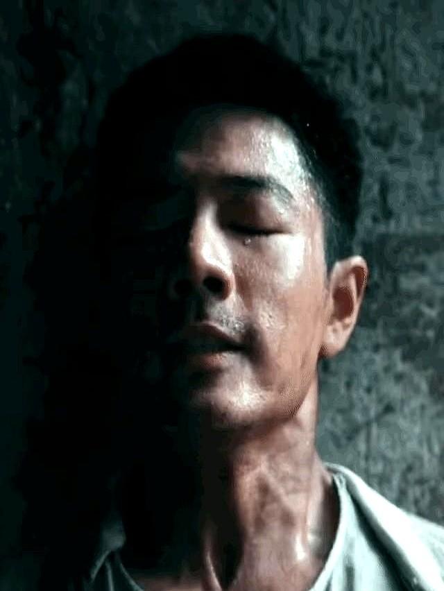 最近影院这波操作，直接把吃瓜群众看懵了——给肖战新片《得闲谨制》定20亿票房预测