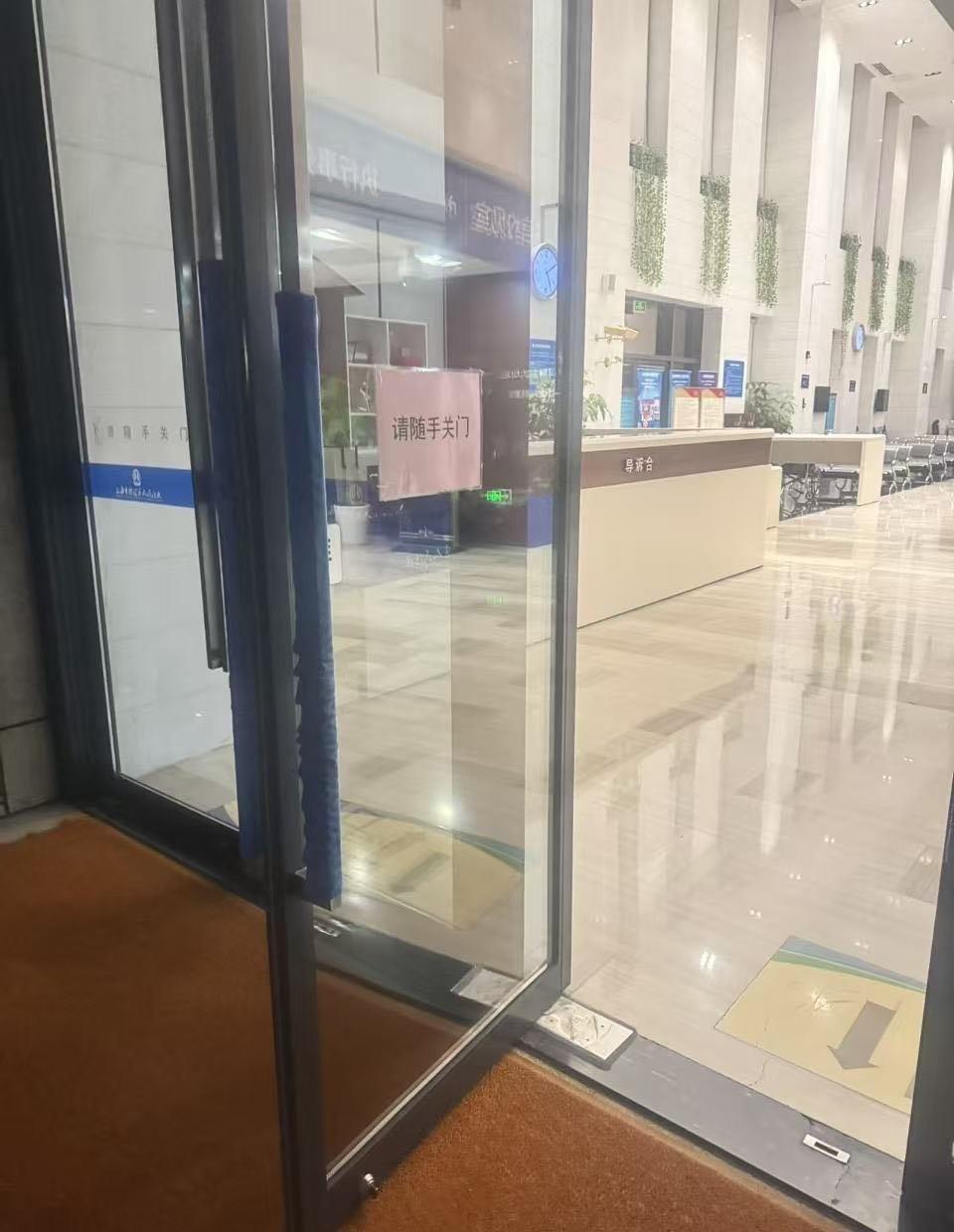 65岁惠英红震撼做妈妈【开完庭天黑了】游戏公司说15岁充值打游戏正常、吐槽家长～