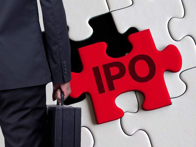 面板大佬转身再创业, 干出两个百亿IPO
