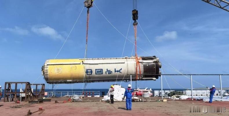 恭贺中国航天硬核突破！海上回收双捷筑牢载人登月根基这两天接连刷到中国航天的