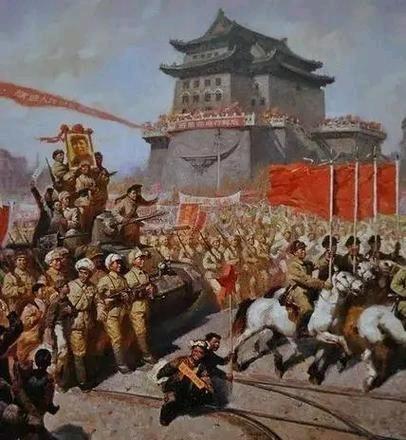 1949年，傅作义率25万大军起义，北平和平解放。很多人不知道的是，在国民党正规