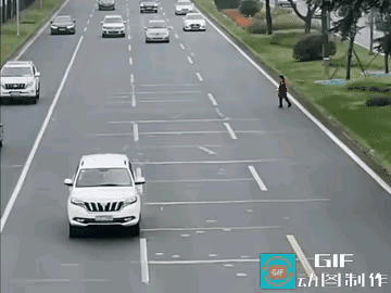 真想不通，走路都不利索，她怎么会有这么大的胆？