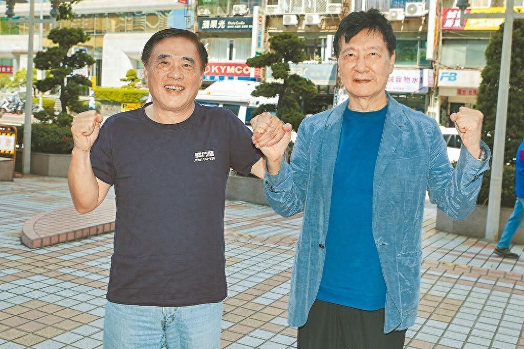 郝龙斌拒绝辩论？张亚中发声怒斥，郝龙斌急忙改口？就在9月18日，郝龙斌在赵少