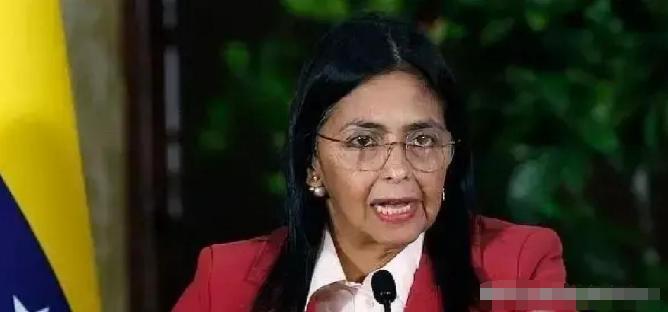 委内瑞拉这波直接把事情闹大了！长期制裁把整个国家逼到了退无可退的地步，全国上