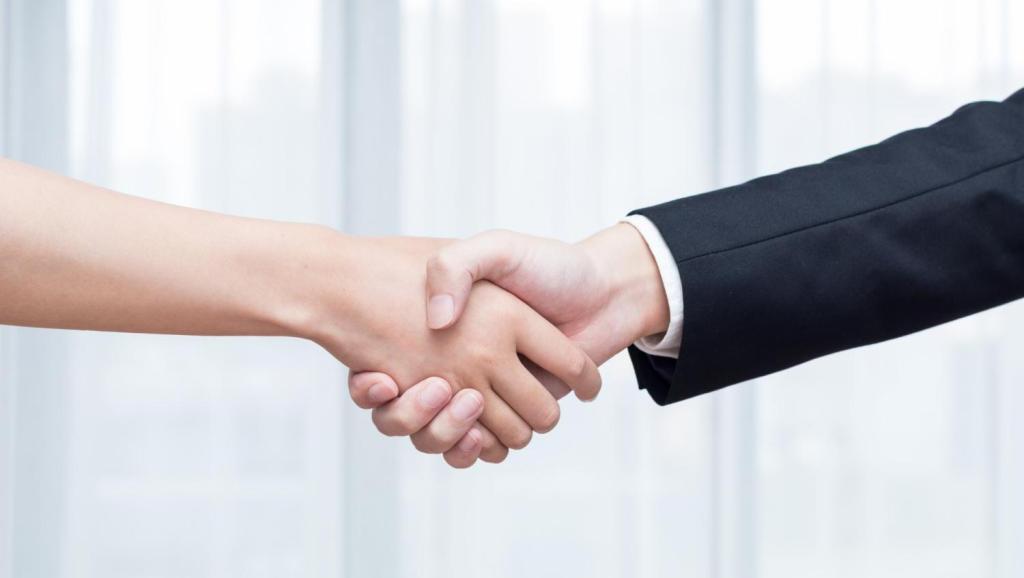 【外贸英语口语 9】系列(2)展会上接待客户---对