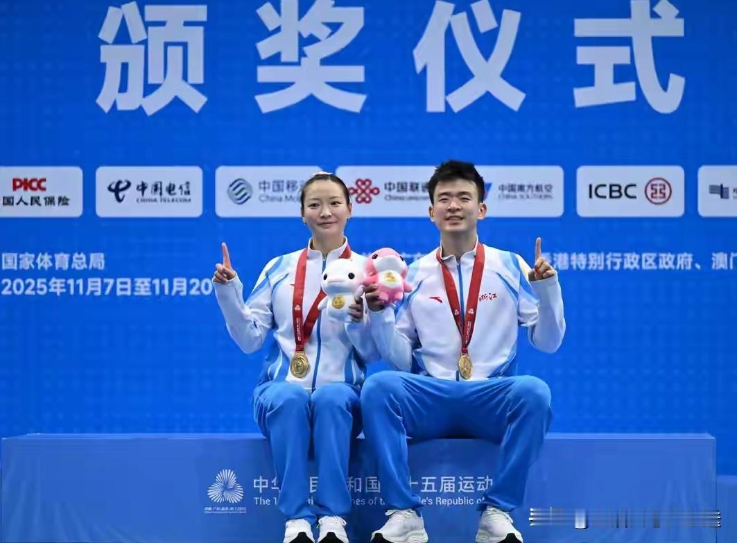 全运会羽毛球收官，7项冠军/全部产生1，男单冠军—翁泓阳（福建队）2，女单