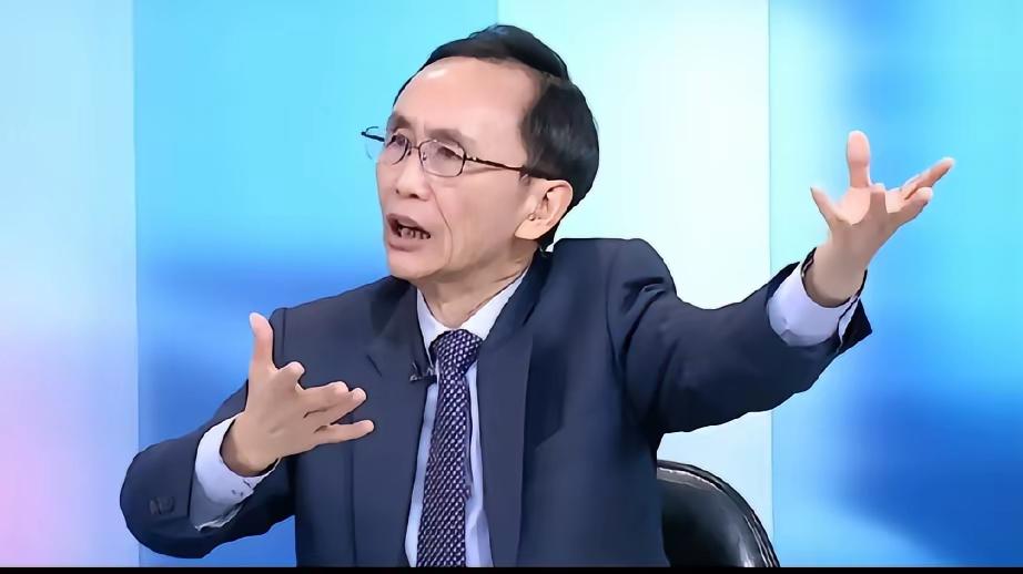 韩国瑜当众怒斥傅崐萁，吴子嘉爆惊人观点，网友吐槽“脑子一绿，神经就不正常了”？