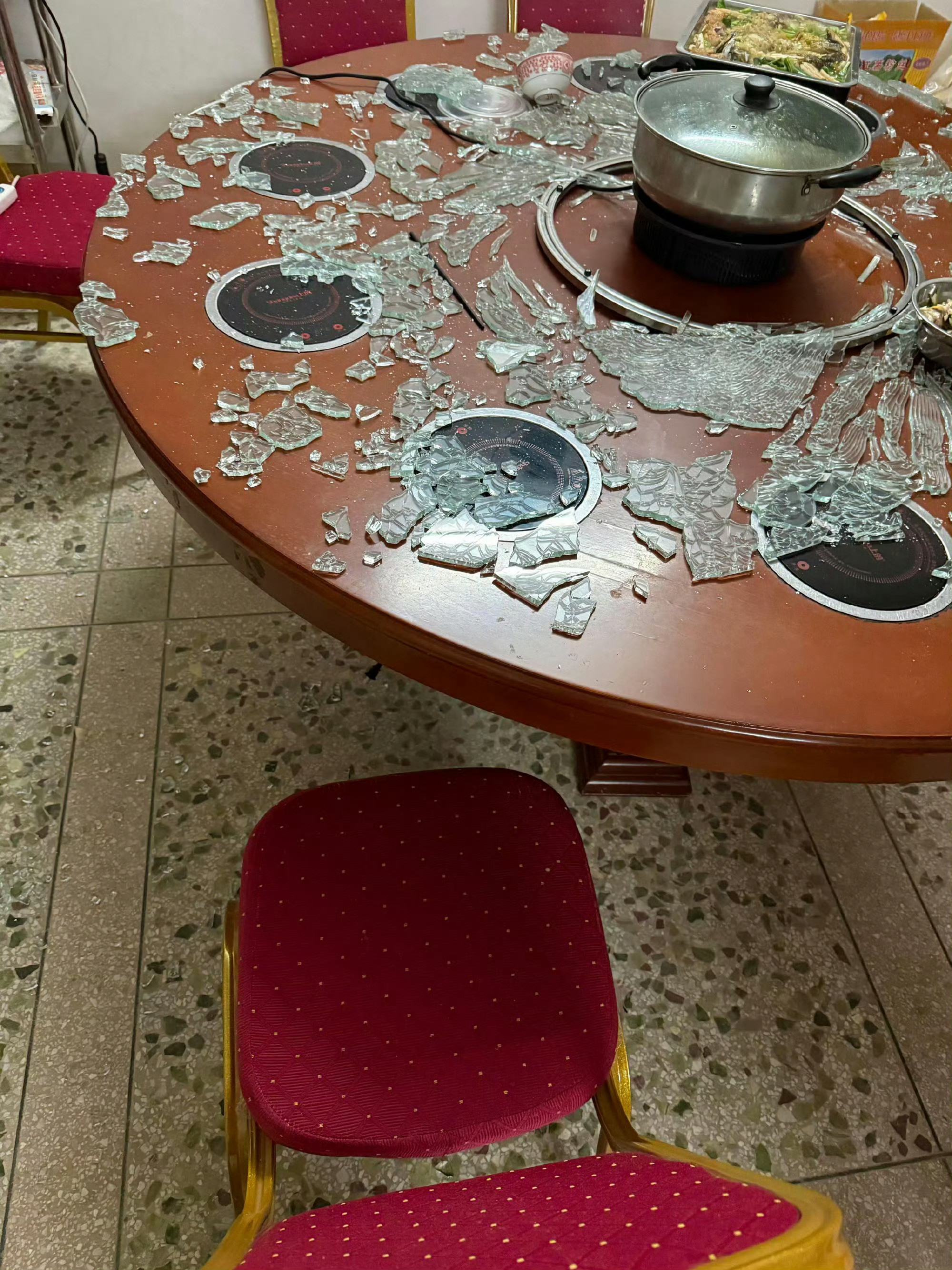 情绪稳定的一家人有多重要