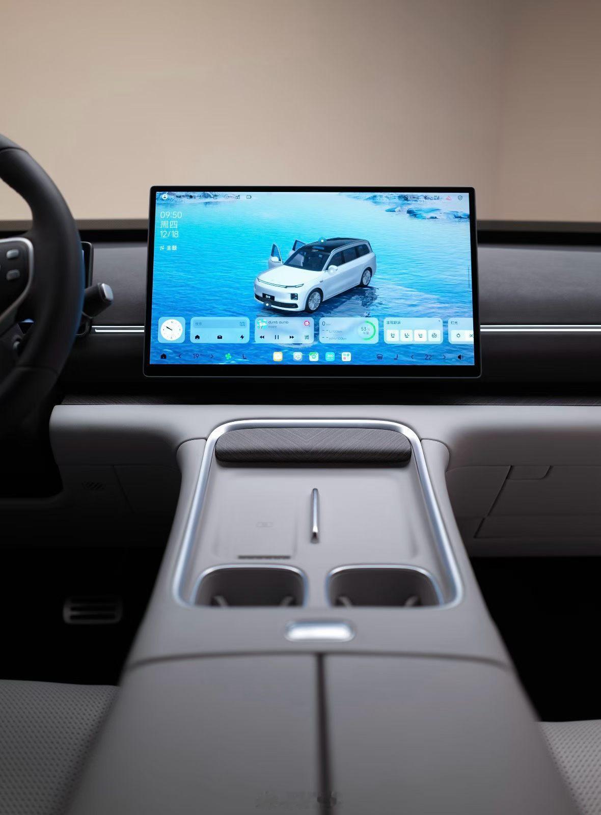 「科技豪华旗舰SUV」的零跑D19这次内饰方面的细节确实下功夫：智能香氛、航