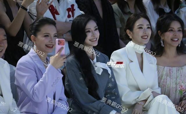 Angelababy明明长得那么美，整感和网红感却特别强，笑起来眼瞪唇厚太违和
