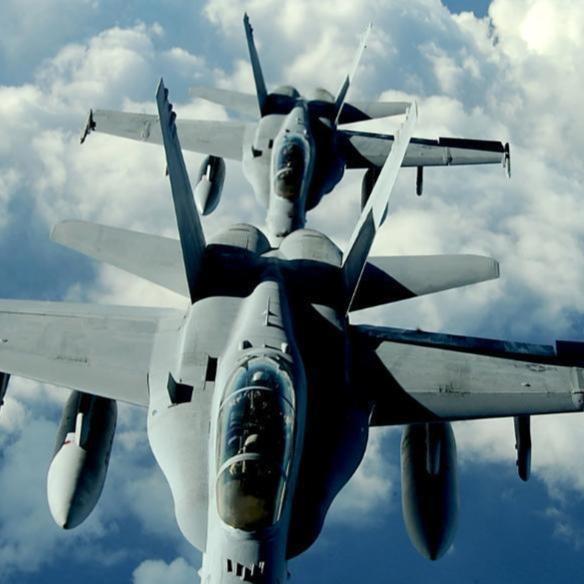 难怪美军航母深夜撤离南海，三架失事飞机难以追回，美军航母溜了？三架飞机找不着，曾