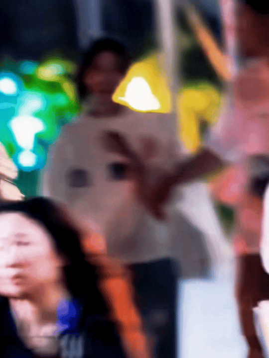 白鹿奔跑吧本次最后一次上班白鹿：本次上班打卡完成，背带裤焊在身上，快乐值拉满，阶