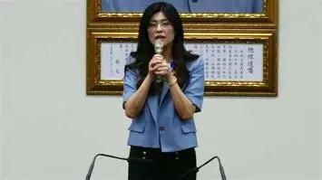 不留情面！中国‘国民党主席’郑丽文发表严正声明9月5日，郑丽文专程跑到台东，