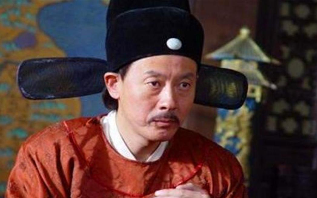 洪武二十五年，朱元璋夜闯户部尚书官宅，迎接他的是尚书夫人。第二天，全府上下无一生