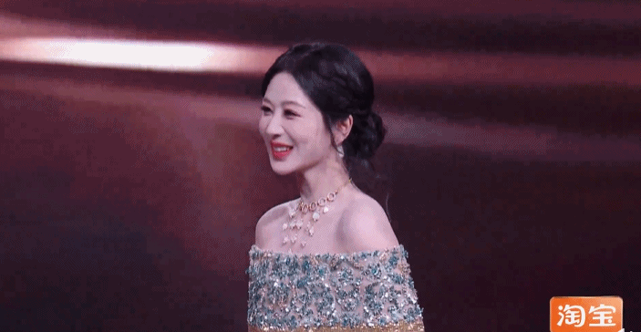 【2025微博之夜荣誉】雷佳音微博年度口碑演员杨紫微博年度口碑演员恭喜获得“