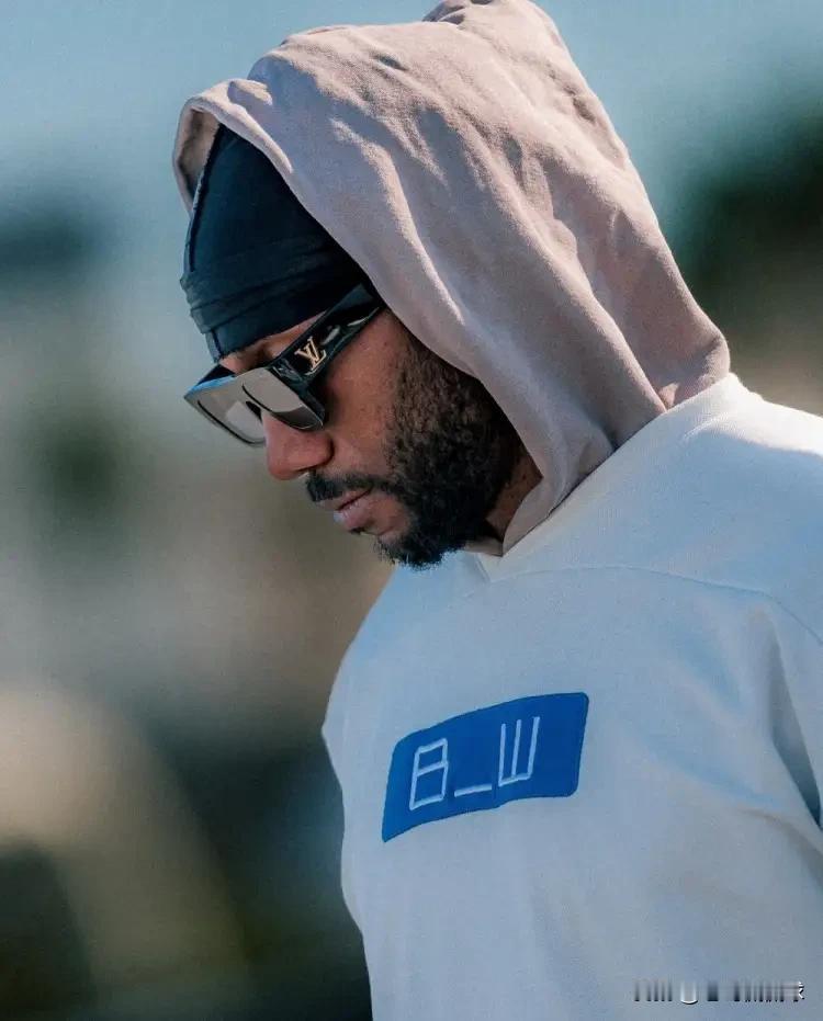 快船真是彻底的无药可救了！明天快船将会在客场挑战卫冕冠军雷霆，今天ESPN对于明