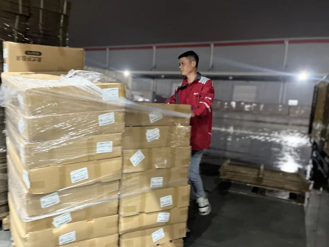 紧急响应! 京东物流捐赠物资驰援湖南炎陵救灾一线