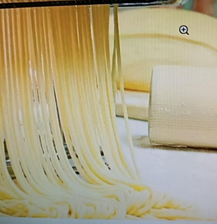 很多糖尿病患者觉得面食是“高血糖炸弹”，其实关键在“怎么吃”。面食主要原料是小麦