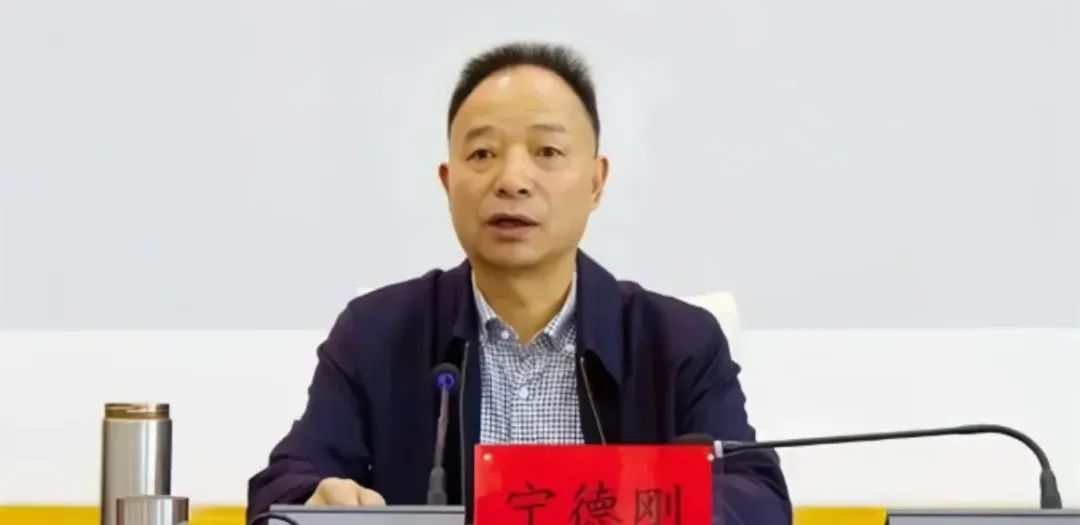 能源领域腐败高发! 仅隔一日, 两位能源国企高管被查!