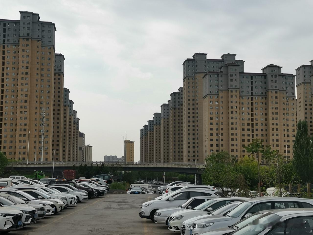 这条城市快速路北延也是非常必要的！晋中市城区锦纶路北延至龙城中央大街，是榆次城