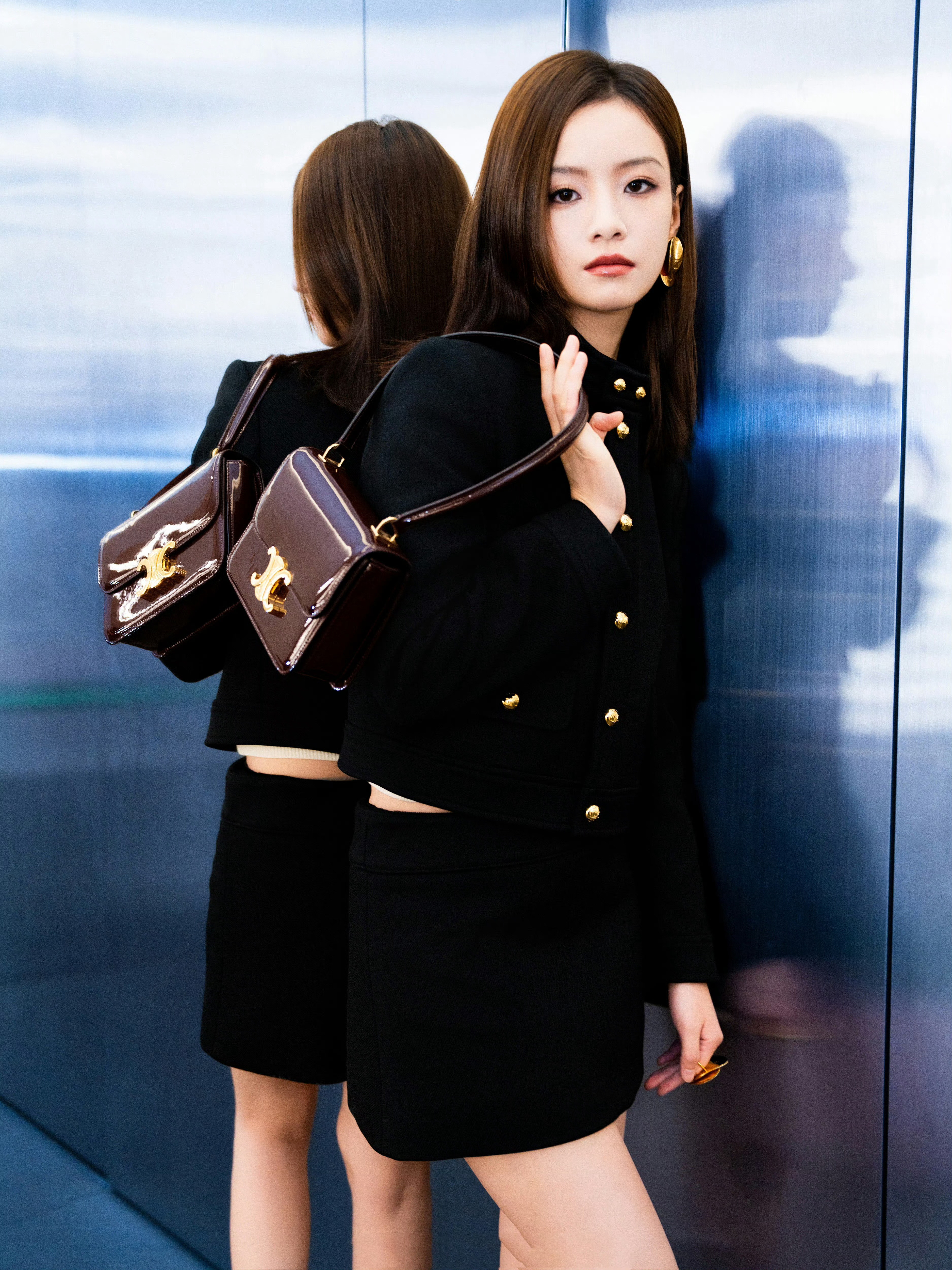 李庚希x黑色小香风穿搭，复古千金上线[玫瑰]​​​