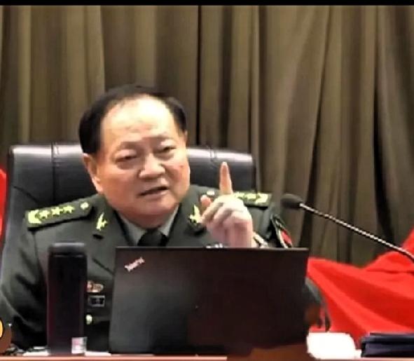 这次军队反腐之所以被称为“雷霆反腐”行动，是因为它反腐的力度空前，这种反腐强调的