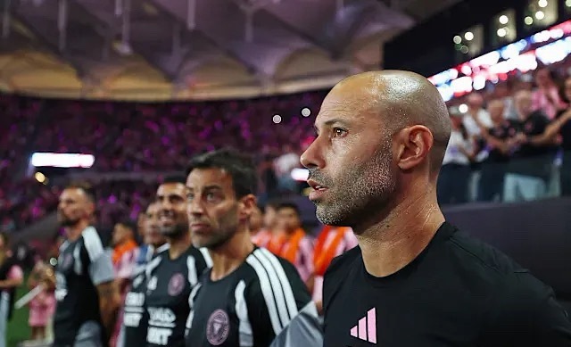 迈阿密国际已经正式官宣马斯切拉诺因个人原因辞职，迈阿密跟队记者JoséArma