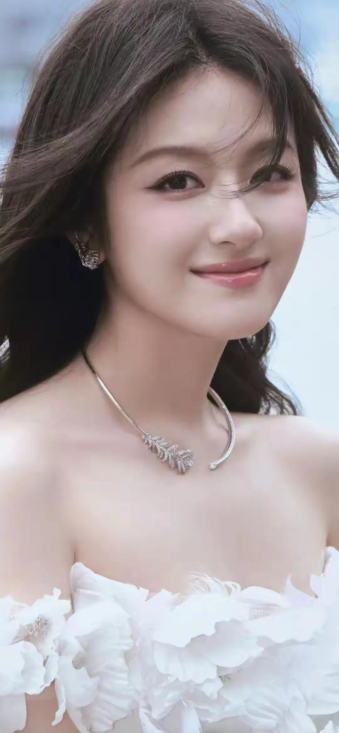 大美女啊，赏心悦目。