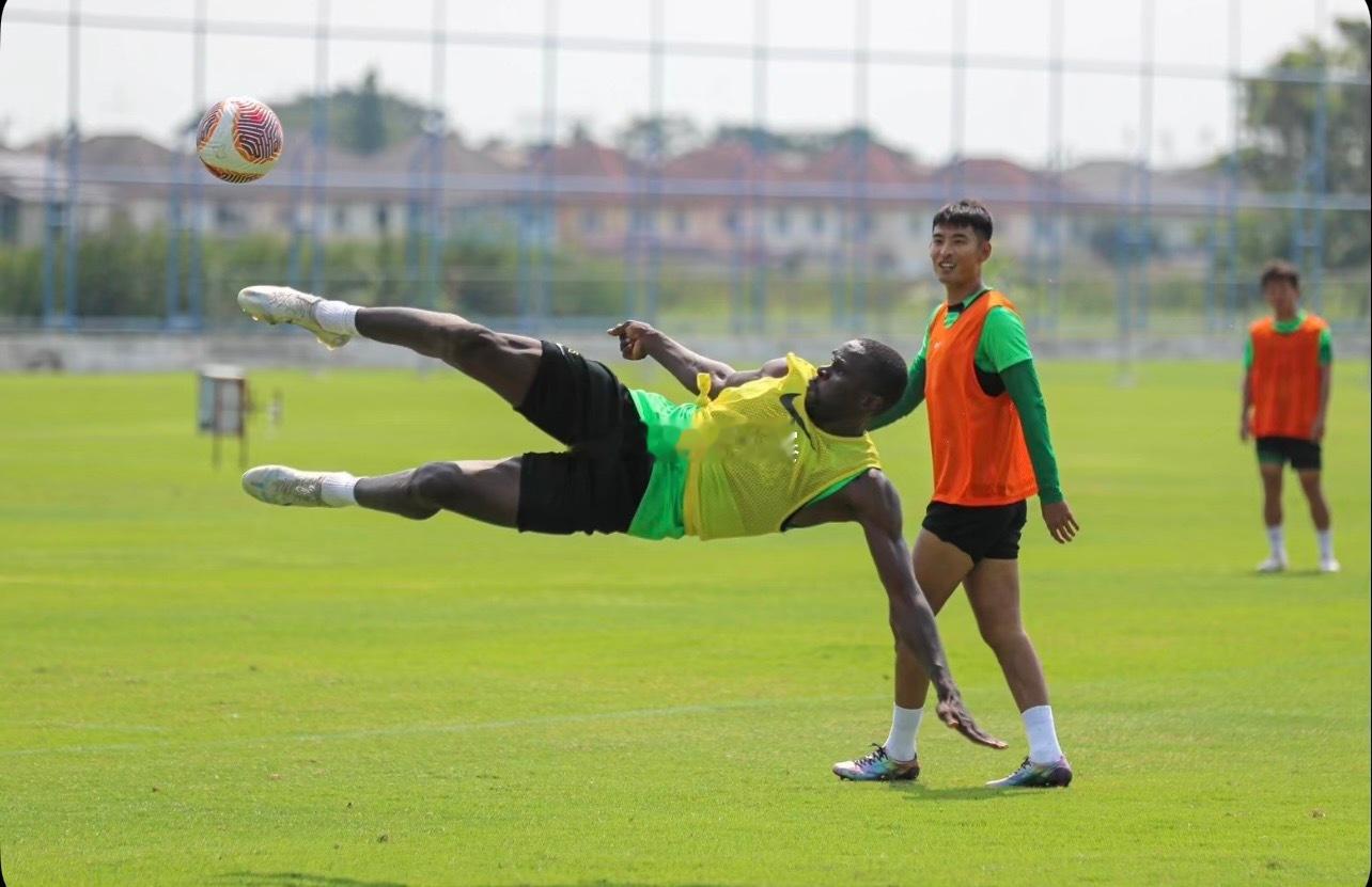 北京国安北京国安恩加德乌目前依然未找到新的球队。❌🇨🇲