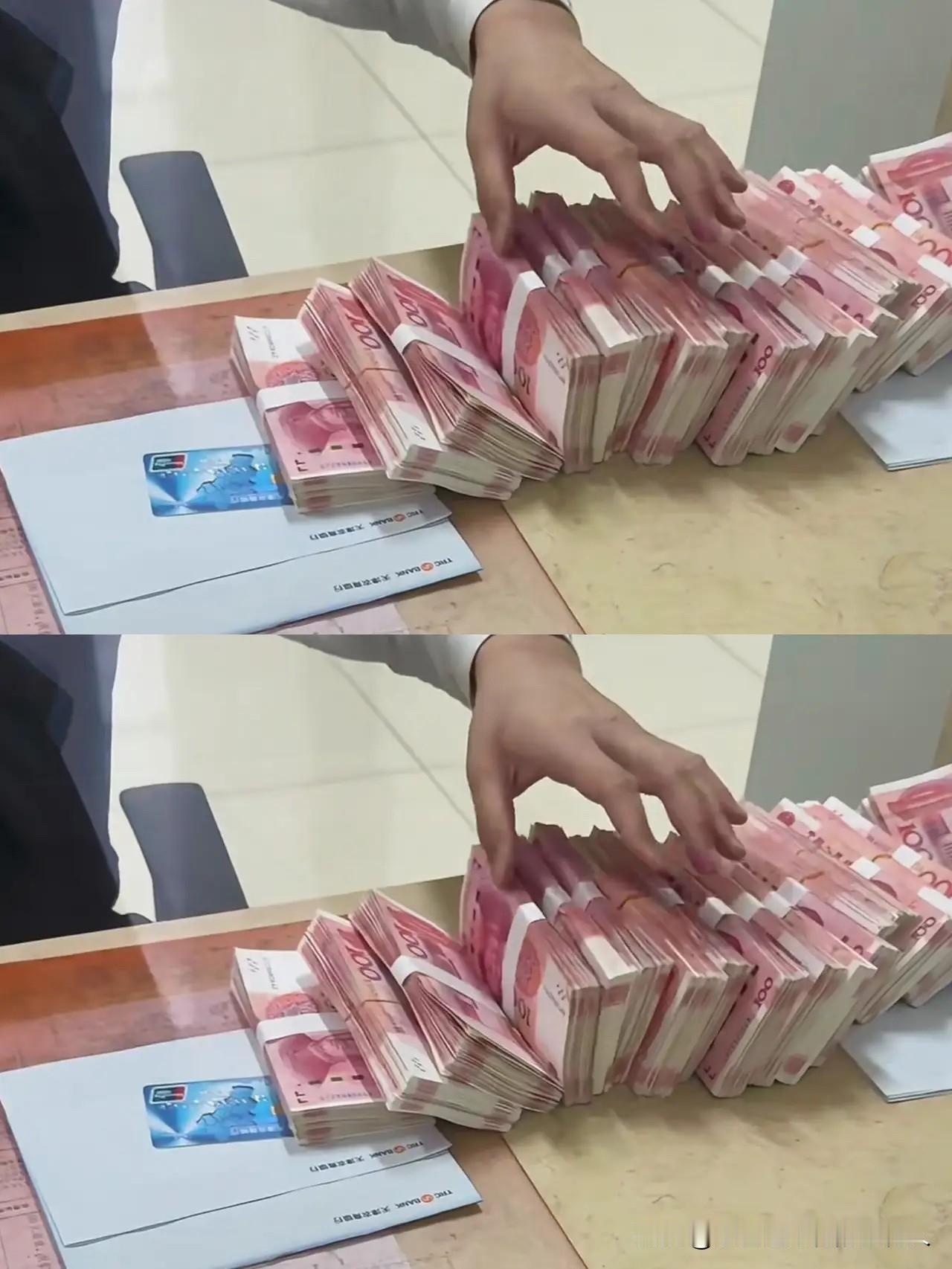 大家发现没？今年银行存款利率是真不对劲！昨天我把攒了3年的20万拿去存，本以