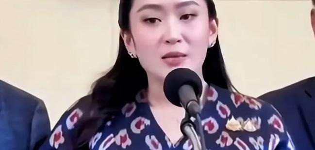 佩通坦总理还能继续干泰国政坛大地震！佩通坦总理差点被轰下