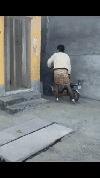 这不可能是真实存在的，大人谁能干出这事来[笑着哭]