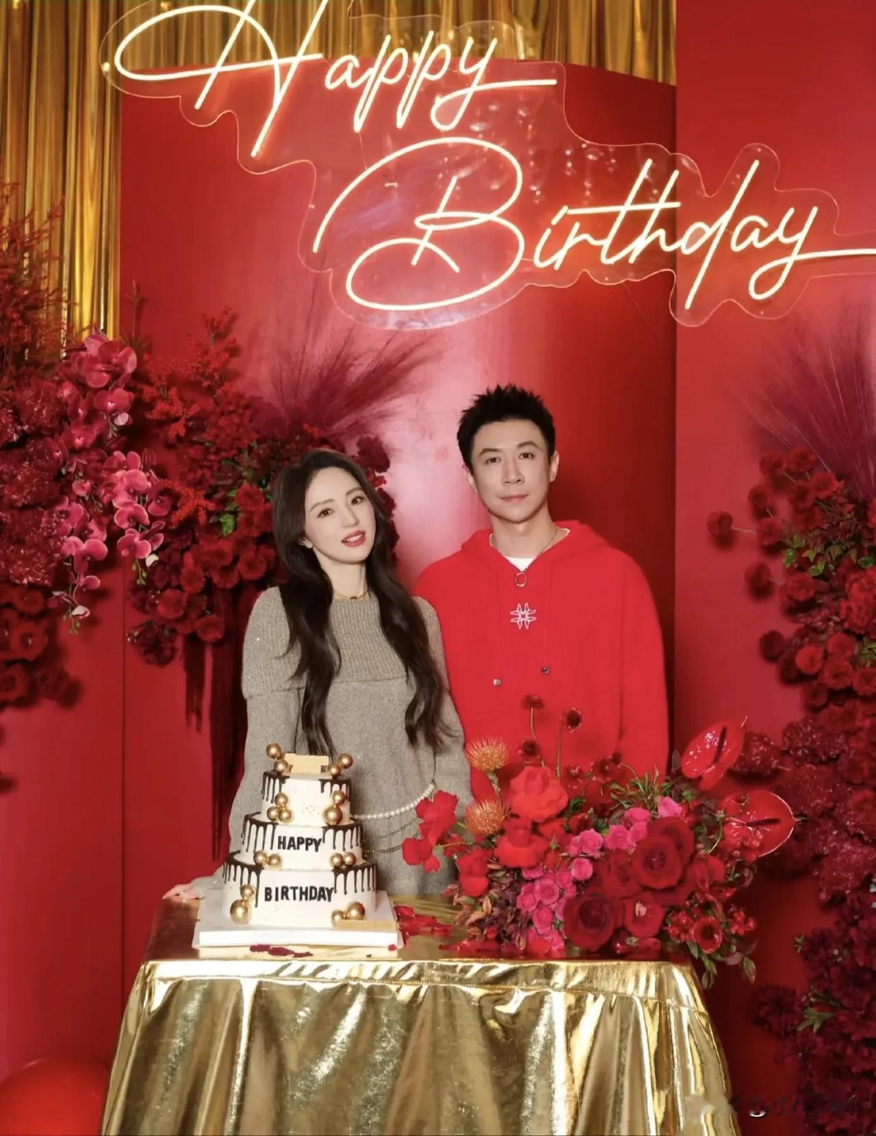 张维伊算是彻底融入董璇的圈子了。不过张维伊也真的是沉得住气的。当时节目上被嘲笑