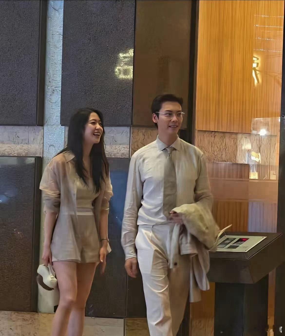 这张照片让我对陈伟霆的身高有了实感