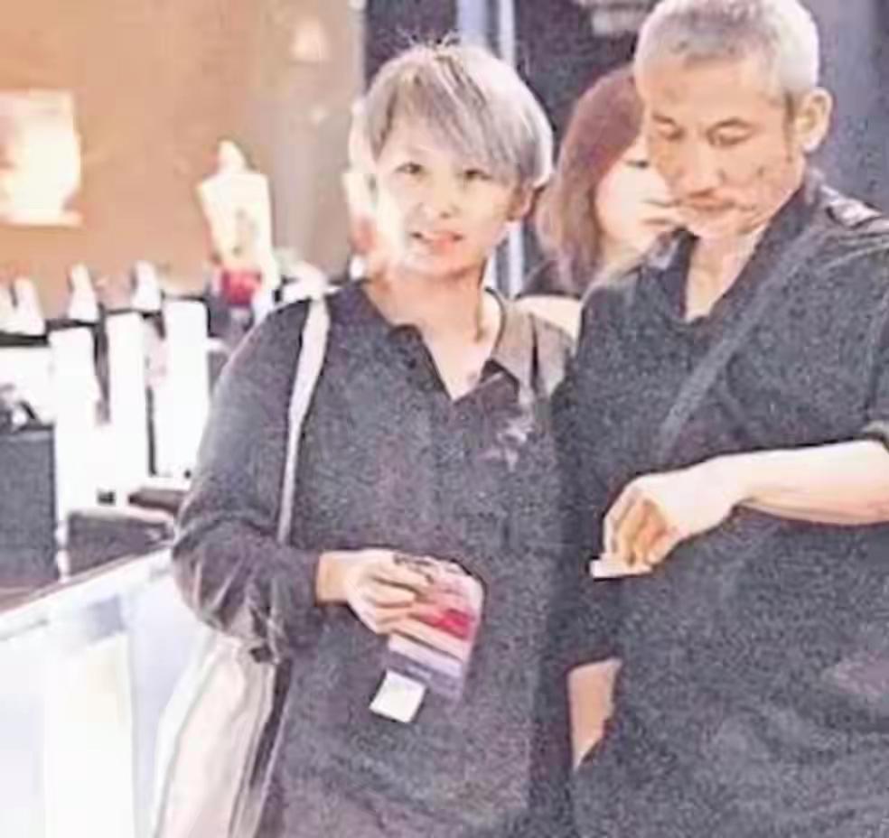 施南生女士的离开，希望唤醒更多优秀未育的女性，孩子比老公更靠谱，能生的快去生，生