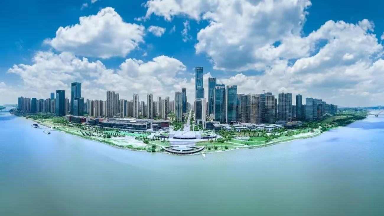 【湖南上半年GDP同比增长2.7%】湖南省统计局发布2026年上半年全省经济运