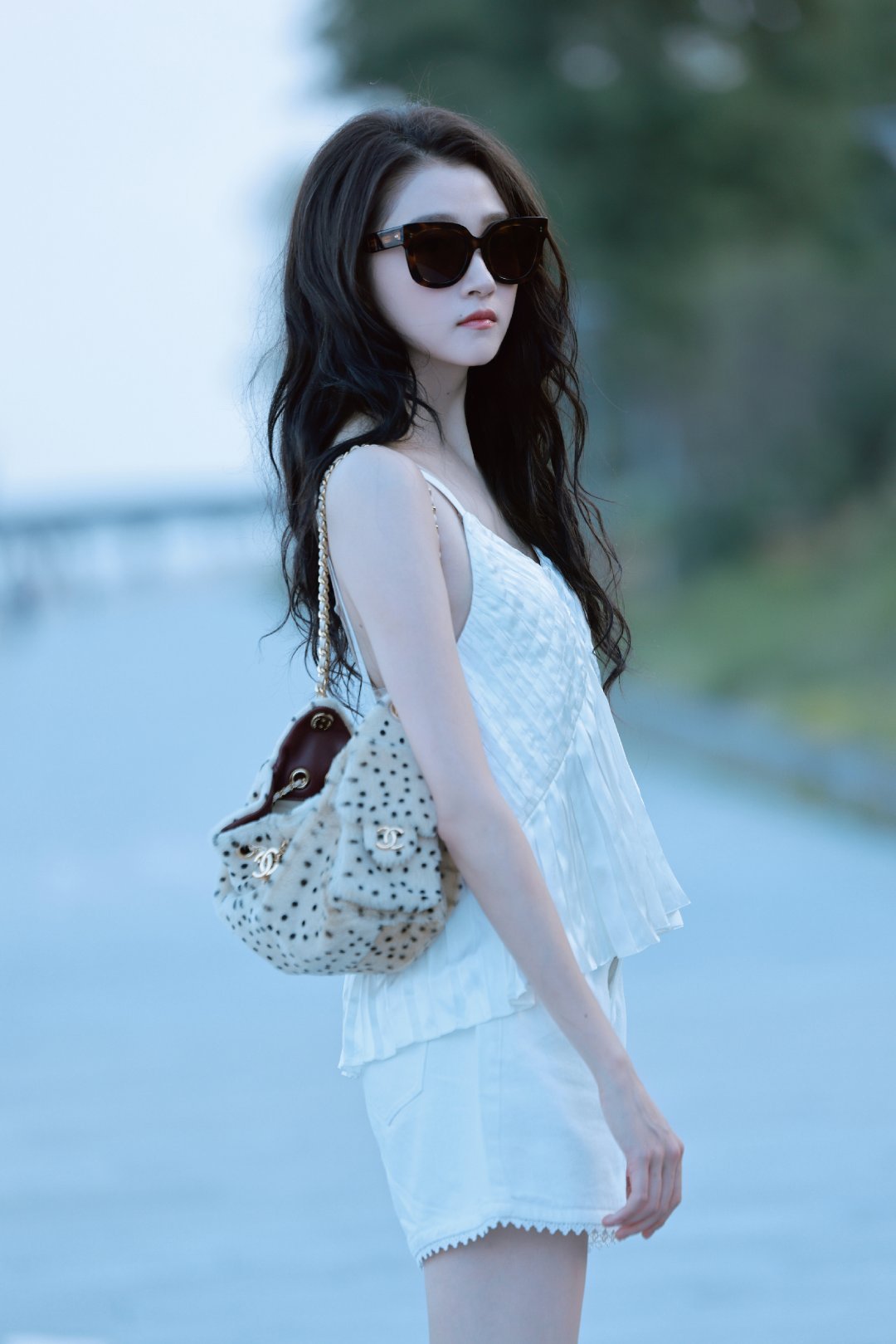 关晓彤已到最佳赏味期此女就是这么美期待关晓彤孟露莎晚上19.17欢迎大家一起