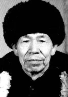 [点赞]1938年，因为我军优待俘虏的政策，两个日本军官有恃无恐，竟然还敢出口