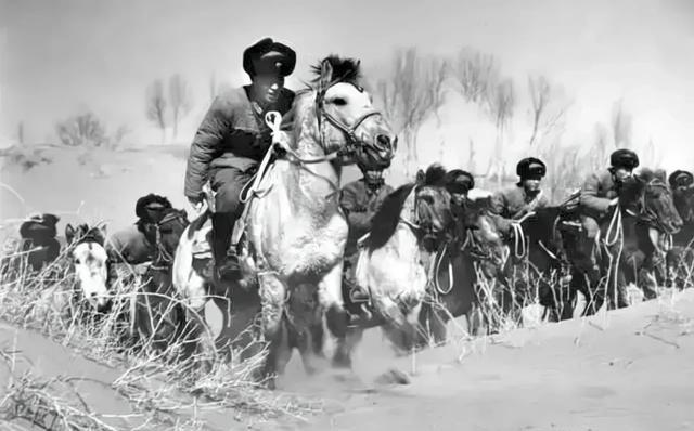 1942年，日军召集数千兵力，对抗联康大砬秘营进行了突袭，自信可以将其一网打尽。