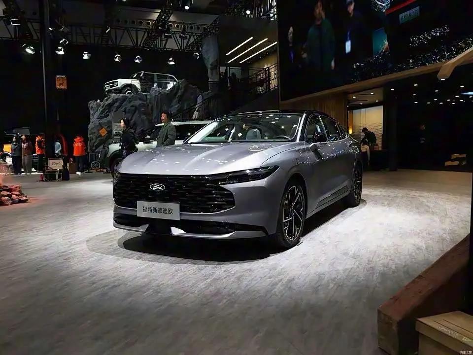 各位车友好！这回重点看了关注度挺高的2026款蒙迪欧，看完心情有点复杂，有好也有