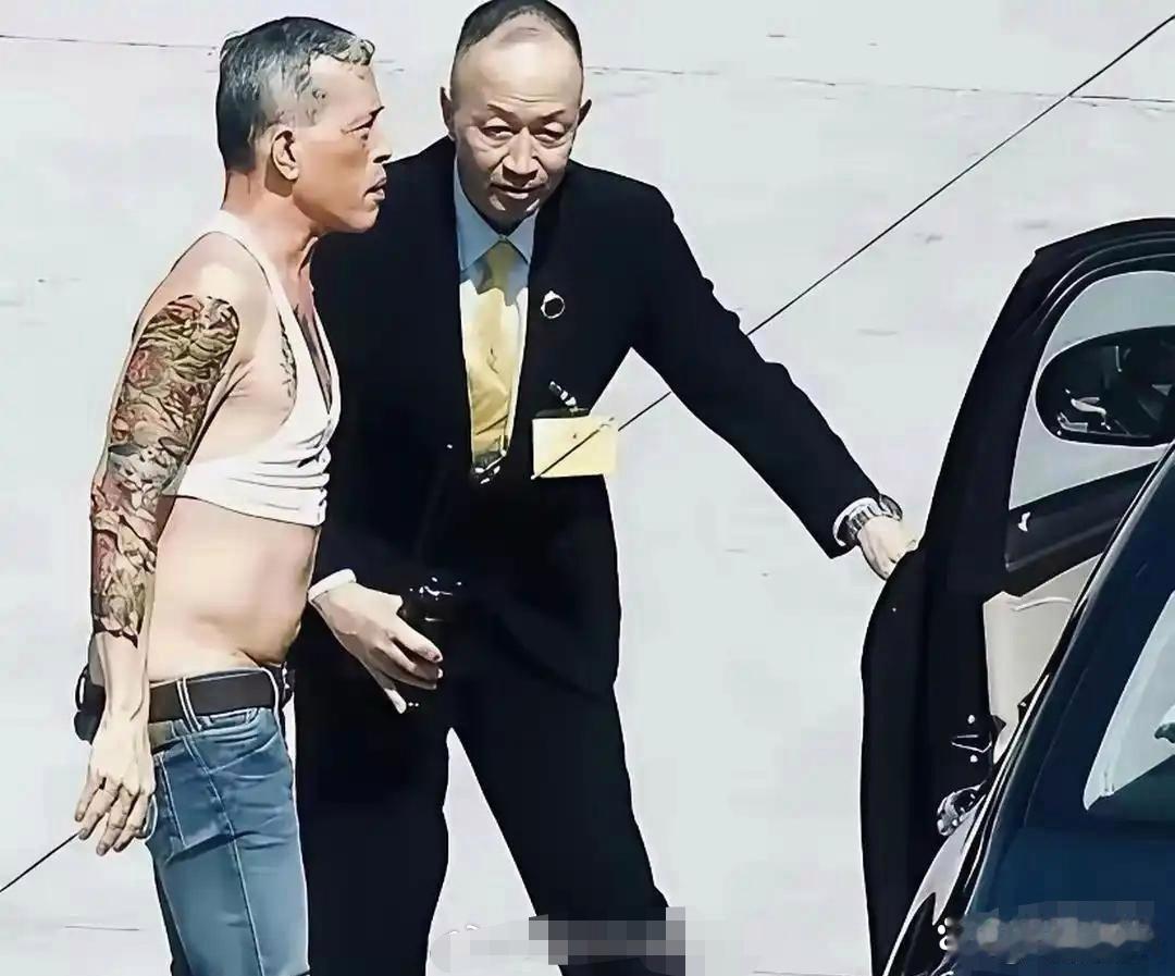 你敢信﻿，‎‏这‎﻿居然是泰国⁠国王⁠​​​